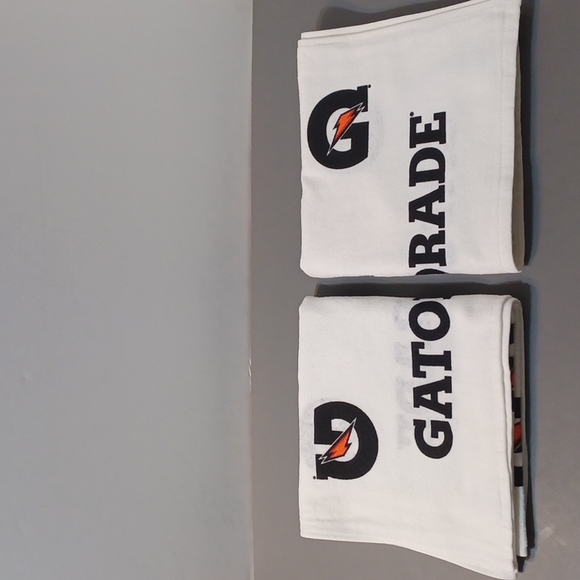 NEW! NEW! 2- Official Gatorade NFL White/Black and Orange Sideline Towels WOW!! - Picture 9 of 9